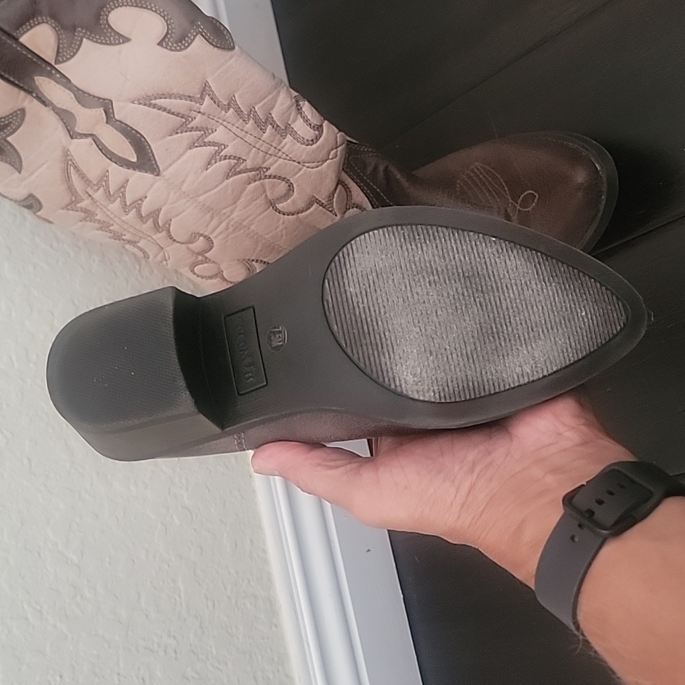 Coconuts by Matisse Two-Tone Western Heeled Boots - Picture 3 of 4
